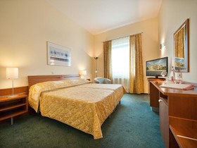 Ramada by Wyndham Airport Prague
