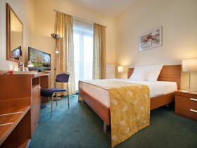 Ramada by Wyndham Airport Prague