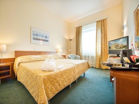 Ramada by Wyndham Airport Prague