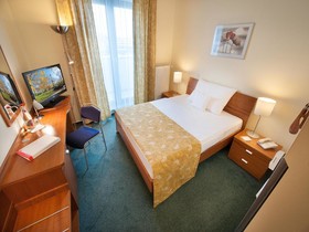 Ramada by Wyndham Airport Prague