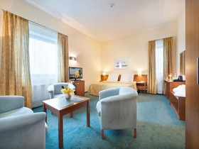 Ramada by Wyndham Airport Prague