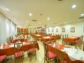 Ramada by Wyndham Airport Prague