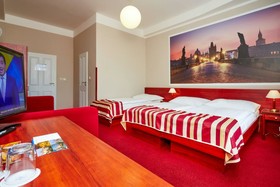 Metropolitan Old Town hotel