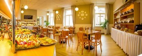 Metropolitan Old Town hotel