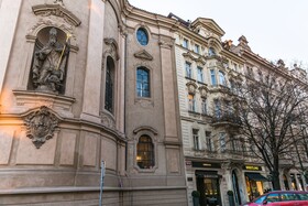 The Old Town Square & Parizska Apartment