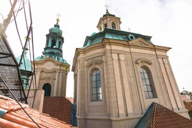 The Old Town Square & Parizska Apartment