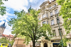 The Old Town Square & Parizska Apartment