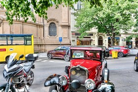 The Old Town Square & Parizska Apartment