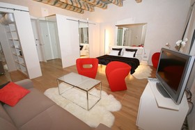 Hotel Three Storks