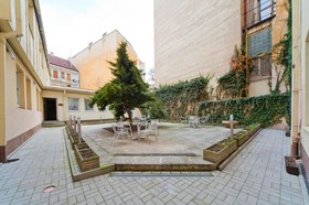 Hotel White Lion