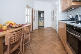 White Swan Boutique Apartments