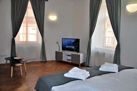 White Swan Boutique Apartments