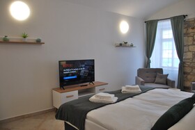 White Swan Boutique Apartments