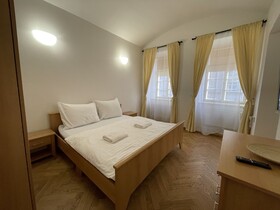 White Swan Boutique Apartments