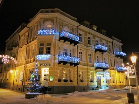 Lazensky Dum Palace