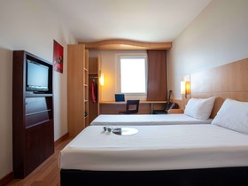 ibis Plzen