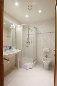 AGH Hotel