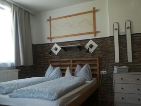 House LA