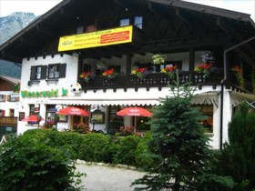 Ron's Guesthouse