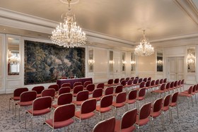 Precise Tale Badischer Hof Baden-Baden