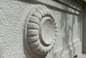 Precise Tale Badischer Hof Baden-Baden