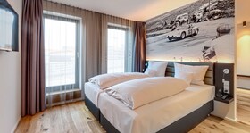 V8 HOTEL Motorworld Region Stuttgart, BW Premier Collection