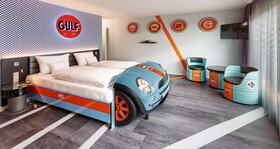 V8 HOTEL Motorworld Region Stuttgart, BW Premier Collection