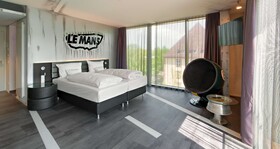 V8 HOTEL Motorworld Region Stuttgart, BW Premier Collection