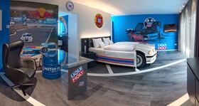V8 HOTEL Motorworld Region Stuttgart, BW Premier Collection