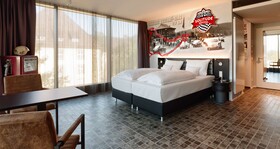 V8 HOTEL Motorworld Region Stuttgart, BW Premier Collection