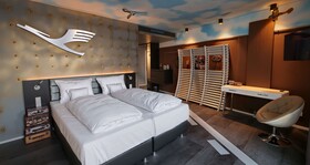 V8 HOTEL Motorworld Region Stuttgart, BW Premier Collection