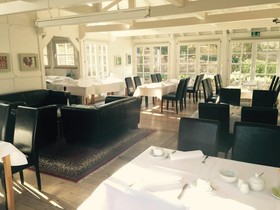 Gasthaus Loewenthor & Hotel Hahn