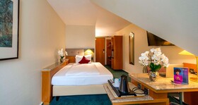 PLAZA Hotel Blankenburg Ditzingen, Sure Hotel Collection