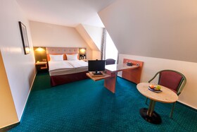 PLAZA Hotel Blankenburg Ditzingen, Sure Hotel Collection