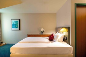 PLAZA Hotel Blankenburg Ditzingen, Sure Hotel Collection