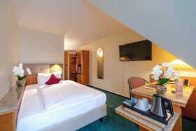 PLAZA Hotel Blankenburg Ditzingen, Sure Hotel Collection