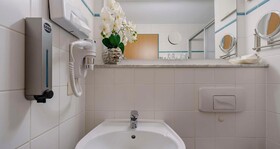PLAZA Hotel Blankenburg Ditzingen, Sure Hotel Collection