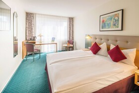 PLAZA Hotel Blankenburg Ditzingen, Sure Hotel Collection