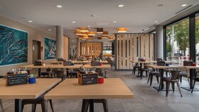 Holiday Inn - the niu, Timber Esslingen