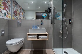 Holiday Inn - the niu, Timber Esslingen