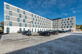 Holiday Inn - the niu, Timber Esslingen