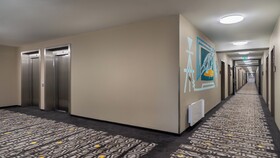 Holiday Inn - the niu, Timber Esslingen