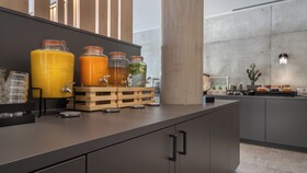 Holiday Inn - the niu, Timber Esslingen