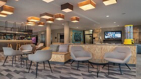 Holiday Inn - the niu, Timber Esslingen
