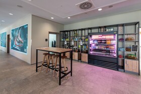 Holiday Inn - the niu, Timber Esslingen