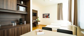 sevenDays Hotel BoardingHouse