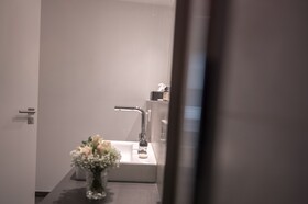 SUYTES Business Studios