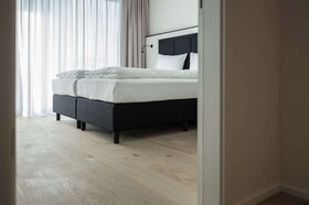 SUYTES Business Studios