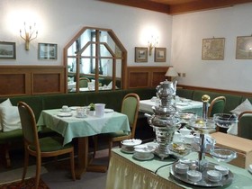 Zum Schiff