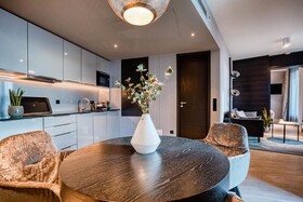 CLOUD N°7 APARTMENTS